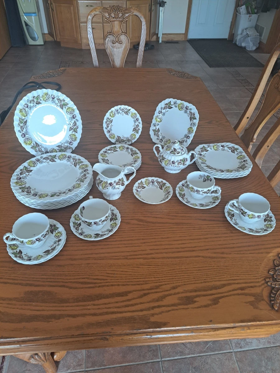 Preços baixos em Serviço de Jantar Johnson Brothers Conjunto | eBay