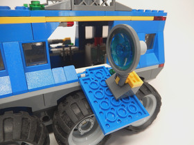 Lego 7066 Earth Defense HQ Space Alien Conquest 100% Complete