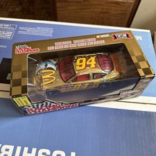 Racing Champions 1:24 Scale   94 MCDONALDS HAPPY MEAL  1 of 2500 GOLD CHASE