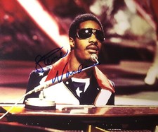 Stevie Wonder Legendary Singer Autographed 8x10 Photo PROOF COA E2