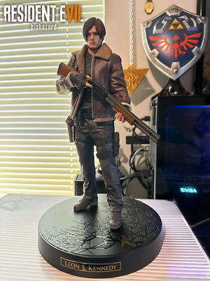 Resident Evil Biohazard Leon Scott Kennedy Statue Zombie Crisis