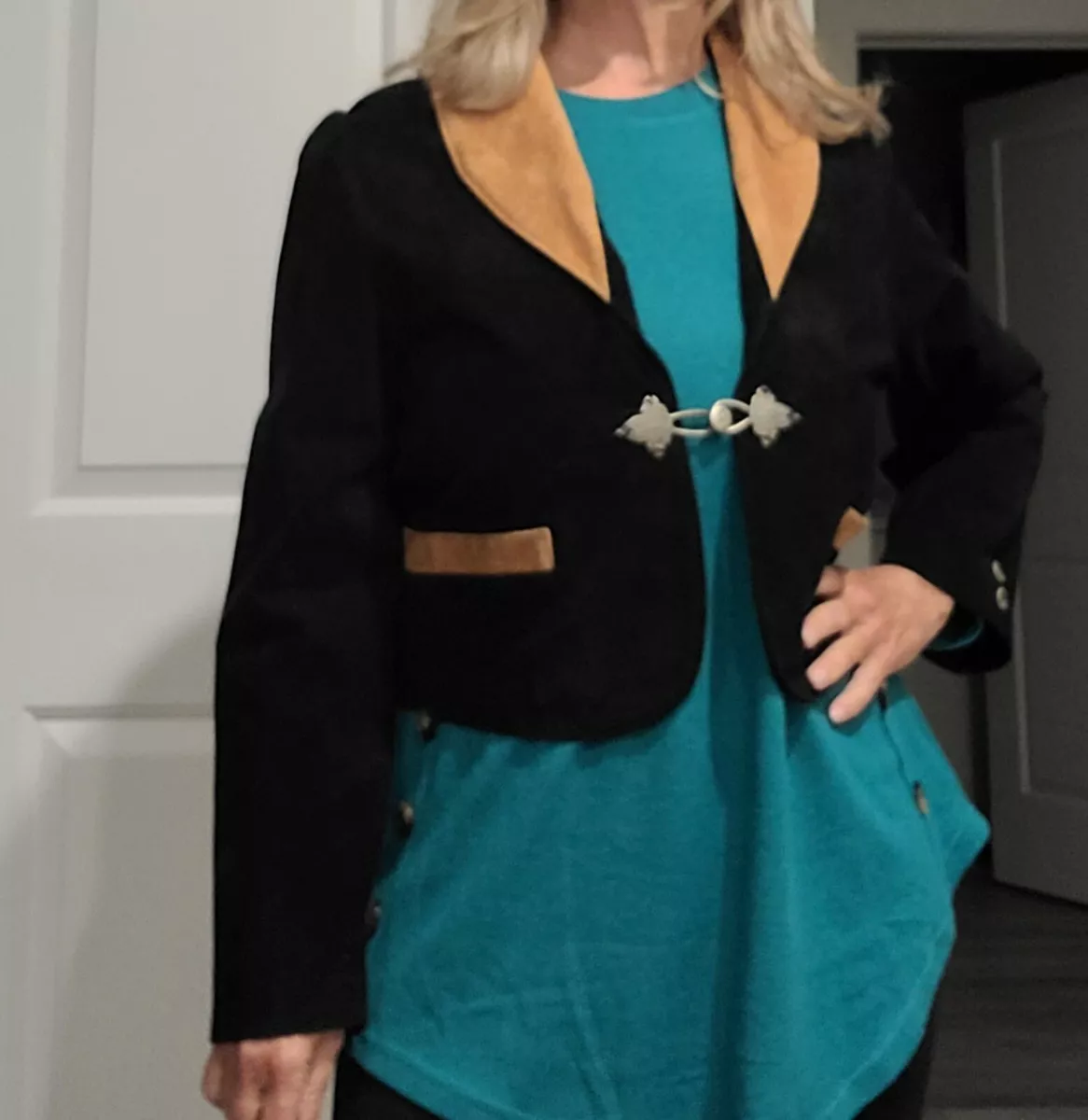 Ladies Scully Short Jacket, Bolero Style, Black and Tan, Vintage