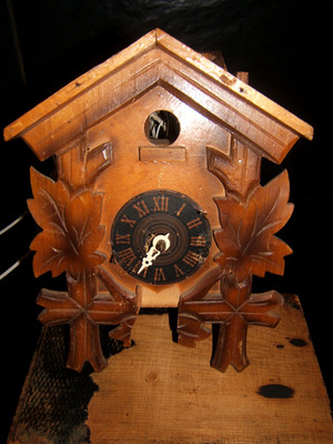 Vintage Deutsch Schwarzwälder Kuckucksuhr, Holzgehäuse, Kuckucksuhr + Uhrwerk