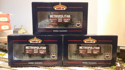 BACHMANN OO RAKE 3 THREE Metropolitan 7 PLANK WAGON Collectors Club Saltley Work - Picture 3 of 7