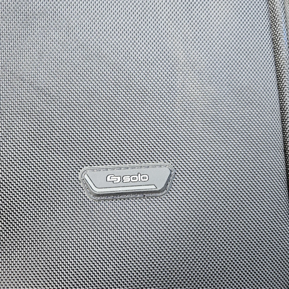 Solo New York Dakota Rolling Overnight Laptop Bag 17" Black Used - Image 3 of 4
