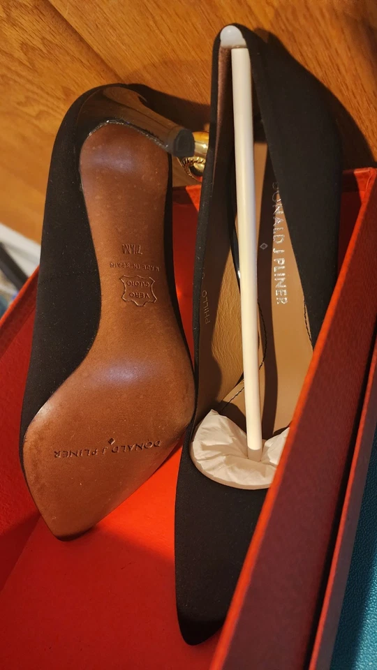 Zapatos de salón Donald J Pliner Phillo-D M075 crepé elásticos para mujer negros talla 7,5 Foto 3 de 4