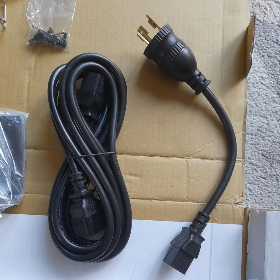 NEW Tripp-Lite PDUMH20HV Single Phase Metered PDU 16/20A 208/230V Power Strip - Image 2 of 4