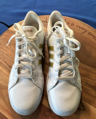 adidas gazelle silver green womens Women's adidas Ultimashow Shoes