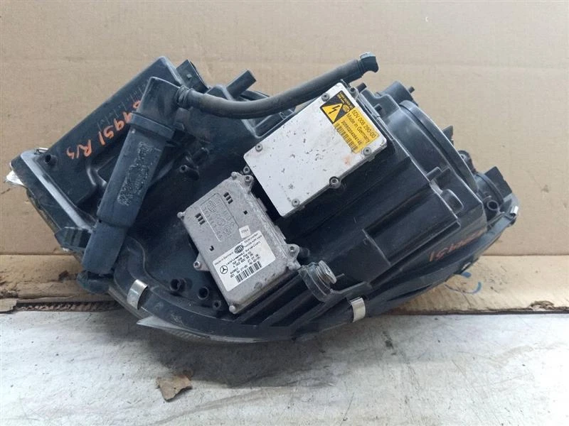 二手右车头灯总成适合:2007 梅赛德斯-奔驰 cls 级 219 Ty — 第 4/4 张图片