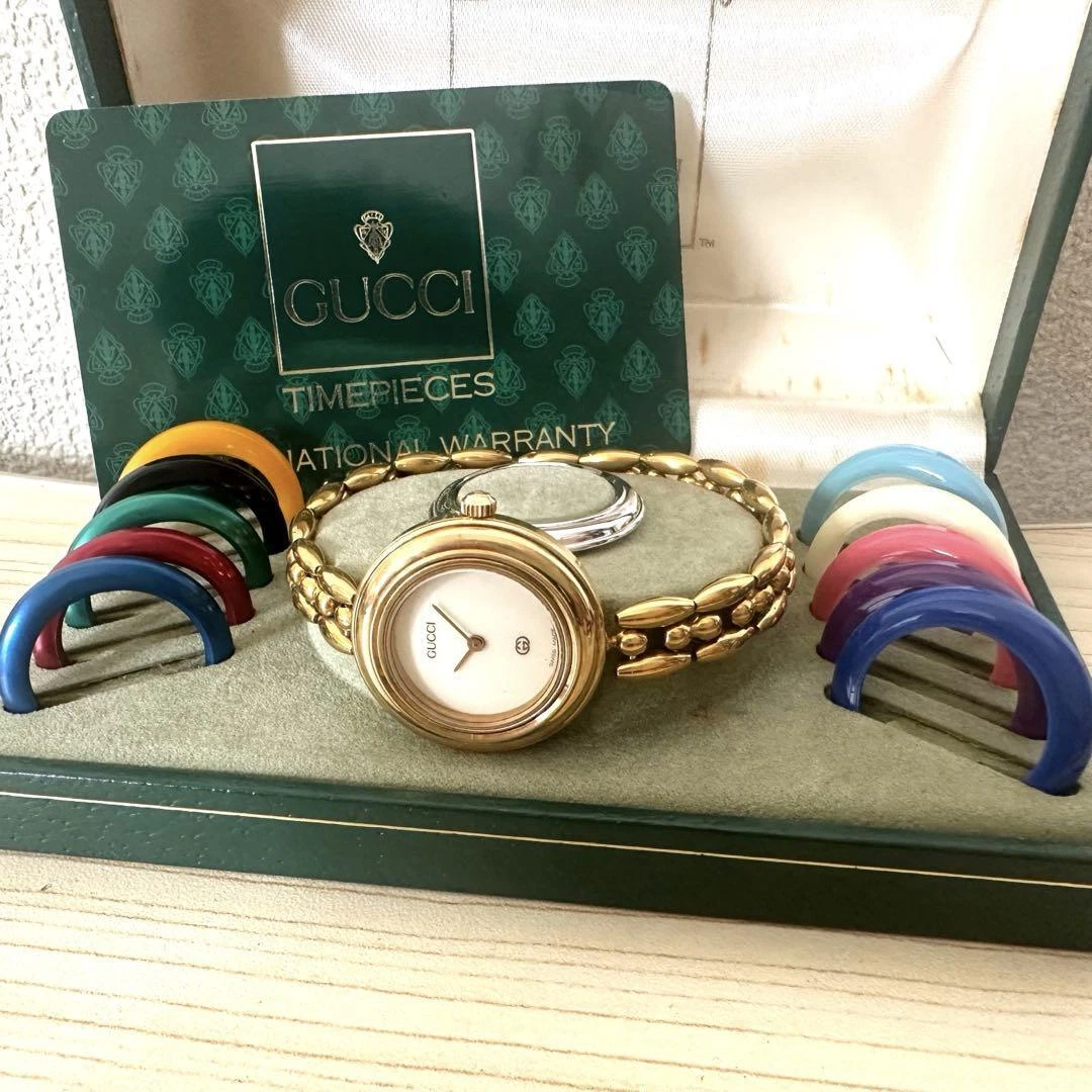 Gucci lunette change 11/12 quartz 12 couleurs cadran blanc pile neuve comme neuve #3