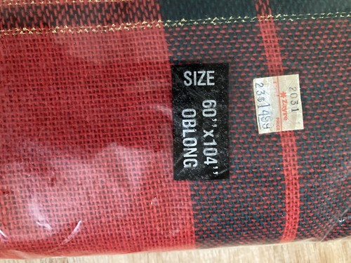 Vintage Christmas Plaid Woven Tablecloth 60” X 104” Rectangular, new old Stock - Picture 2 of 3