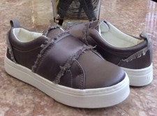 Sam Edelman Levine Women  s Gray Fabric Slip-On Raw Hem Sneakers Size 5.5M EUC