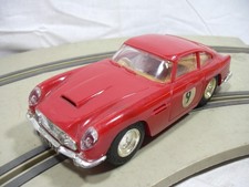 SCALEXTRIC TRIANG SLOT CAR 1/32 '60 's ASTON MARTIN D.B. 4 GT M.M./C.68 ROSSA