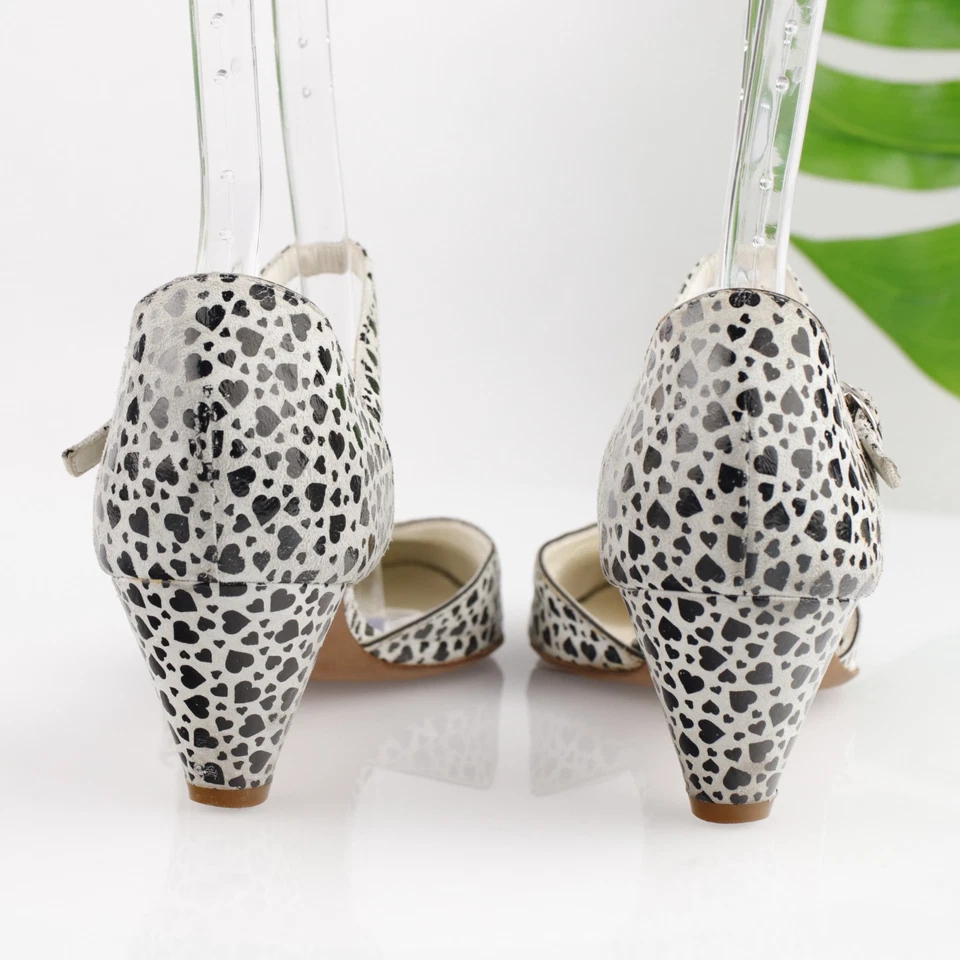 Zapato de salón Mary Jane de colección Marc Jacobs para mujer talla 8 blanco negro corazones tacón de gatito Foto 4 de 4