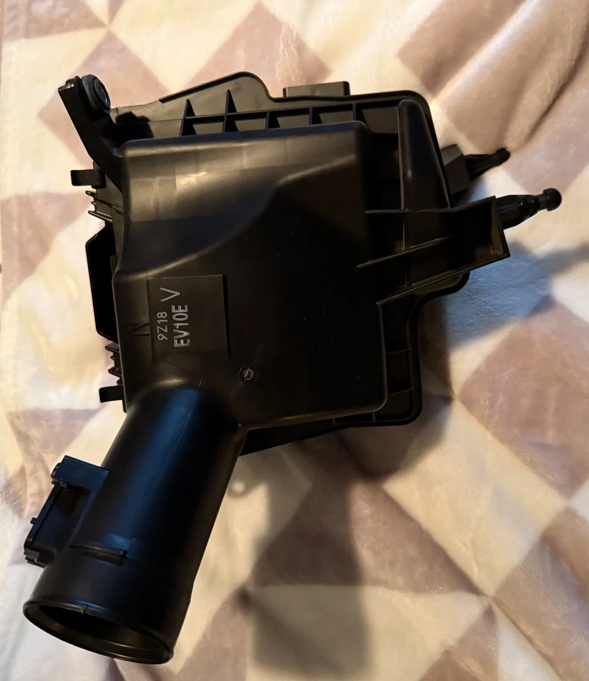 Entradas de ar laterais 09-2020 Nissan 370z fabricante de equipamento original LH e RH - Imagem 2 de 4