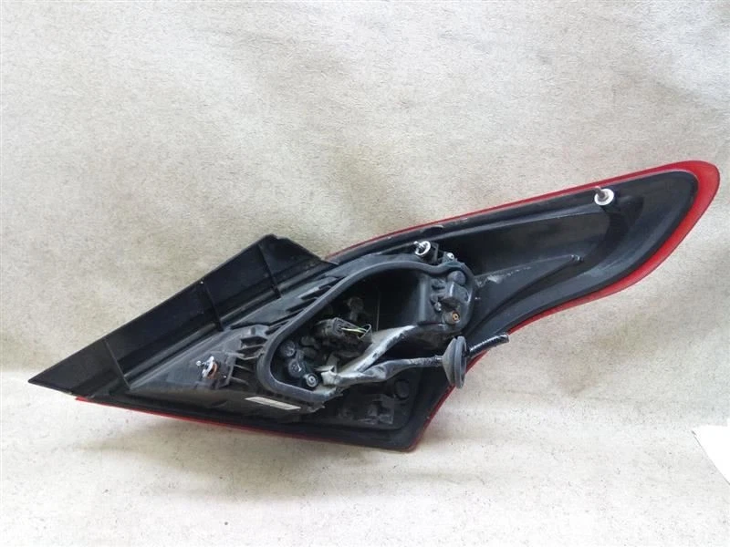 Luz trasera izquierda del conductor montada en cuarto sedán para Nissan Versa Fa-196550 12-19 Foto 4 de 4