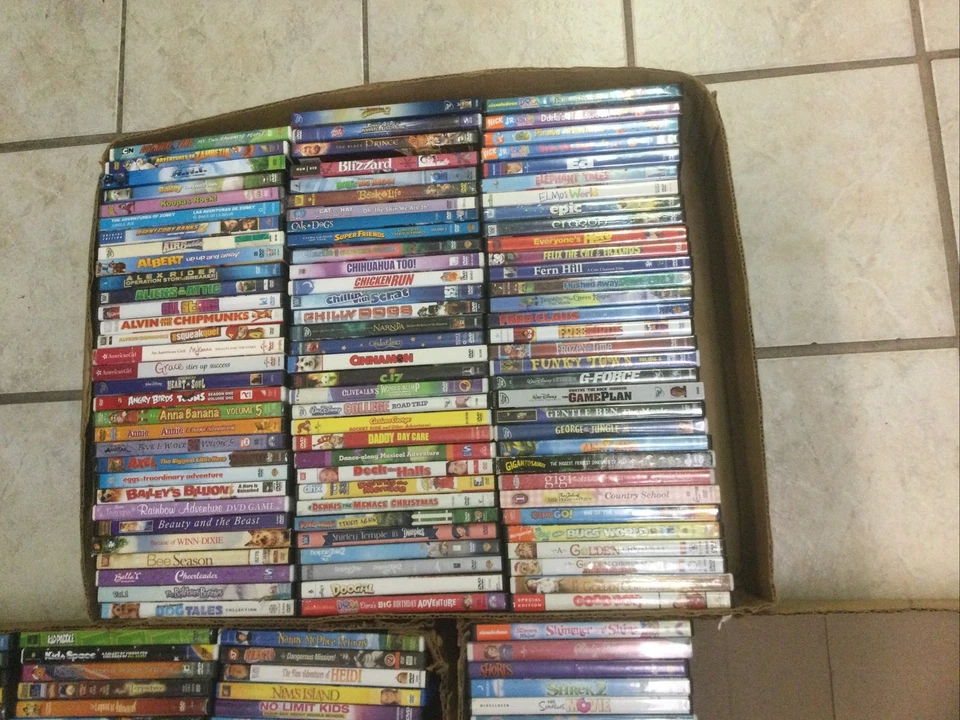KIDS / FAMILY - YOU PICK / CHOOSE DVD LOT #2 - $1.79+ SHIPPING COMBINED - DISNEY Foto 2 de 4