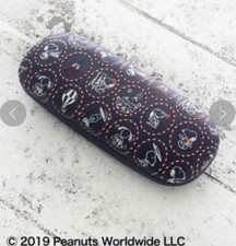 Peanuts Snoopy Paris Collab Glasses Case Cute Round Eyewear Storage Used