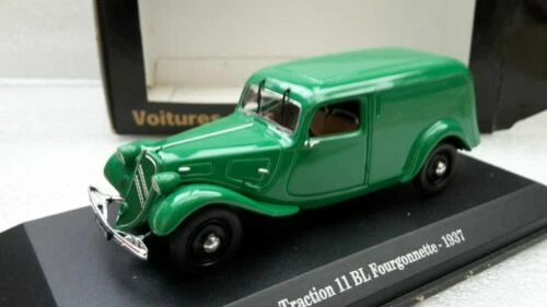 Véhicules de pompiers miniatures verts 1:43