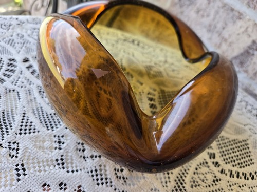 Vintage Freeform Mid Century Amber Textured Bowl Ashtray Kidney Shaped Ashtray - Picture 5 of 6