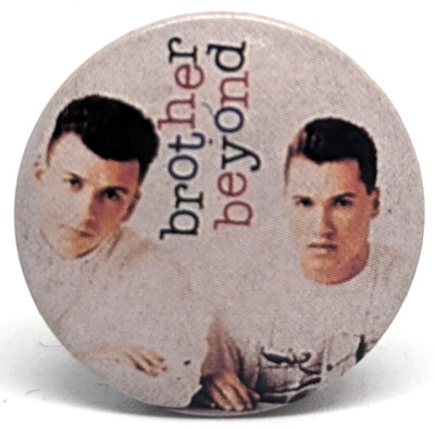 Vintage Brother Beyond Band Nathan Moore britischer Sänger 1980er Anstecker Pin (P2644)