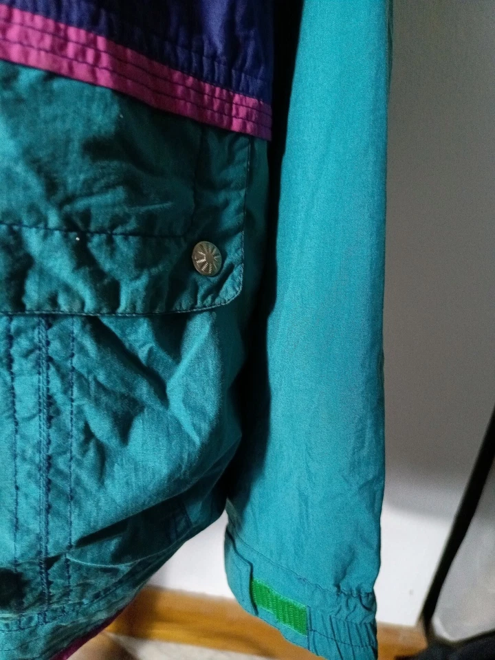 ADRIA ISLAND Brand Windbreaker Jacket Full Zip Green Long Sleeve | P:24.5, L:27 - Image 3 of 4