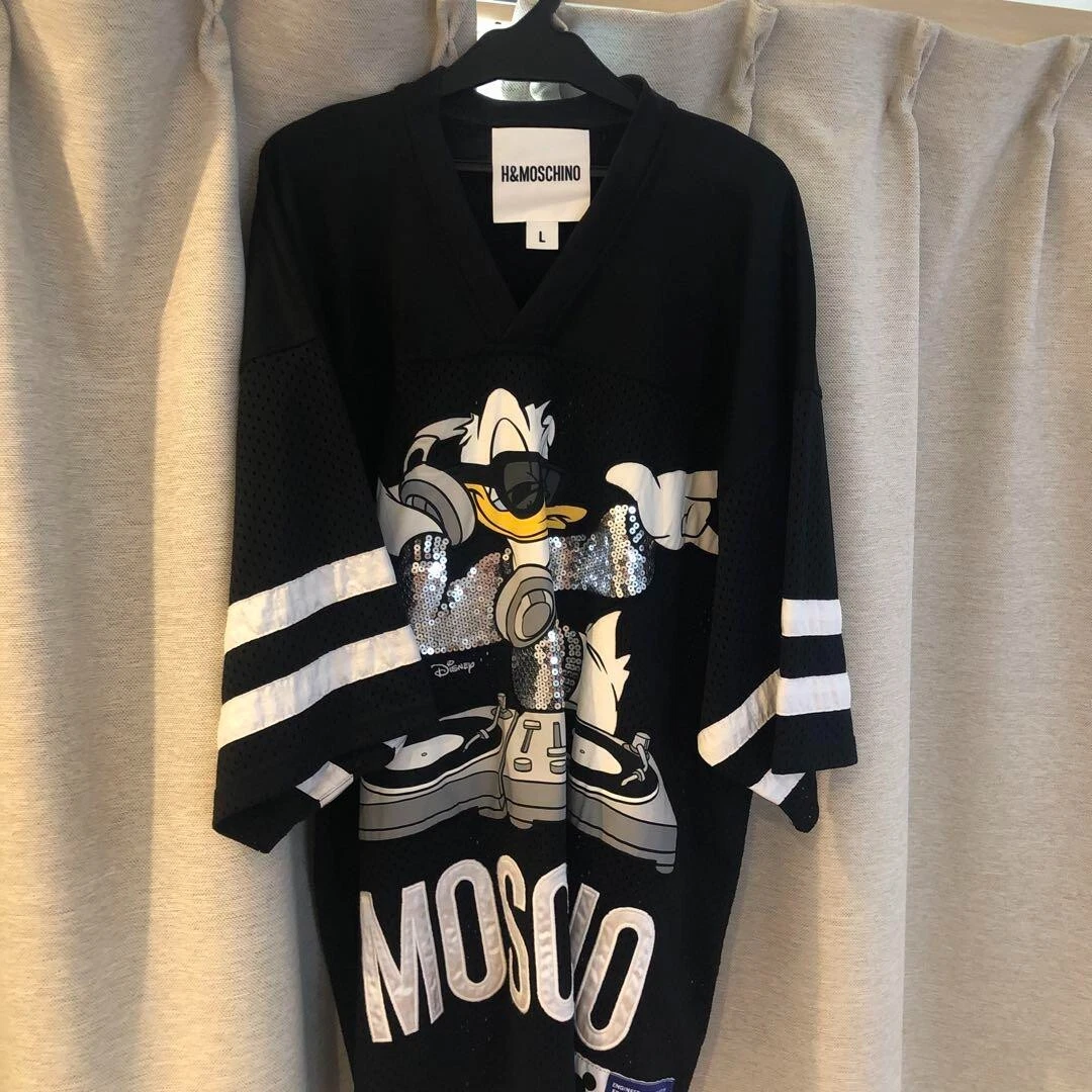 Hm x top moschino t shirt