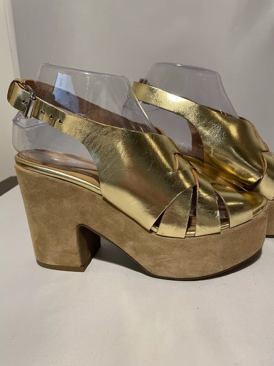 Janet Sport Sandals Golden Size 7.5 Buckle Round Toeline Square