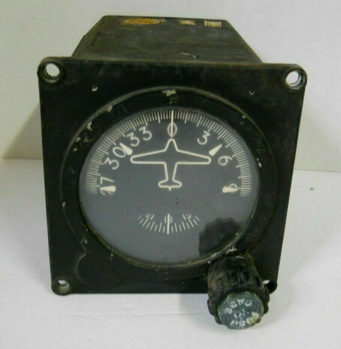 US Navy Aircraft Indicator Directional Gyroscope Directional Sperry