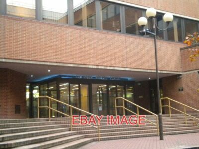 FOTO KUNDENDIENSTZENTRUM KENSINGTON & CHELSEA TOWN HALL HORNTON STREET W8