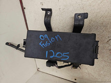 06-09 Ford Fusion Engine Fuse Box Circuit Connection Center Fuses Relays Oem 06-09 Ford Fusion Engine Fuse Box Circuit Connection Center Fuses Relays Oem