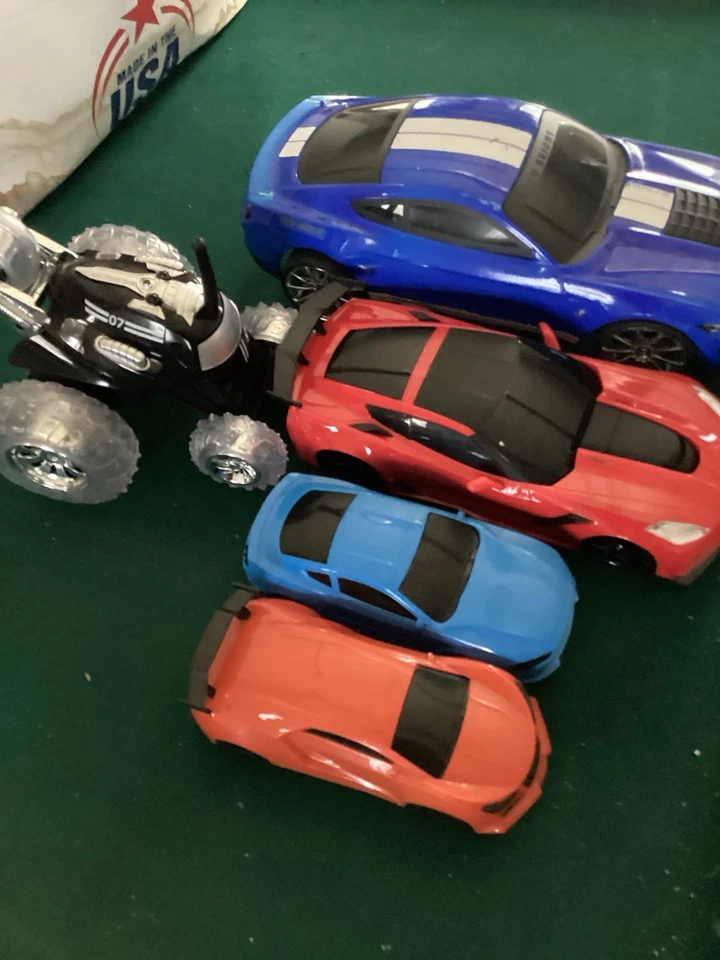 Lot of 5 Remote Control & Toy Cars – Mixed Styles & Sizes – Corvette, Mustang GT - Image 2 of 4