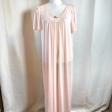 Vintage Vanity Fair Petal Pink Nylon Maxi Slip Sz M Nightgown Made in USA in EUC