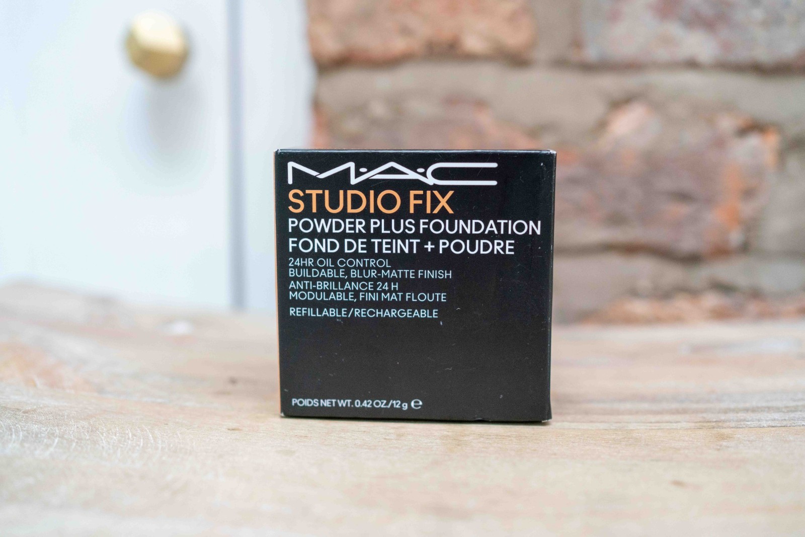 MAC Studio Fix Powder Plus Foundation NC20 - Box Damage