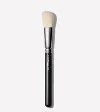 MAC 168S Cepillo de contorno en ángulo grande Cepillo de maquillaje rubor