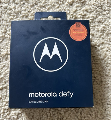 Motorola Defy Satellite Link Two-Way Messaging SOS Location Sharing, Black