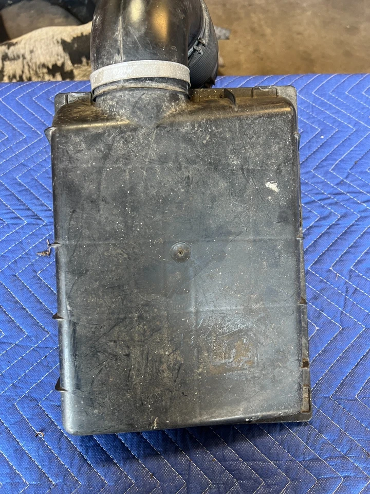 Volvo 740 760 1984-1989 filtro de caja de aire limpiador carcasa de admisión 1328066 OEM #1689EM Foto 3 de 4