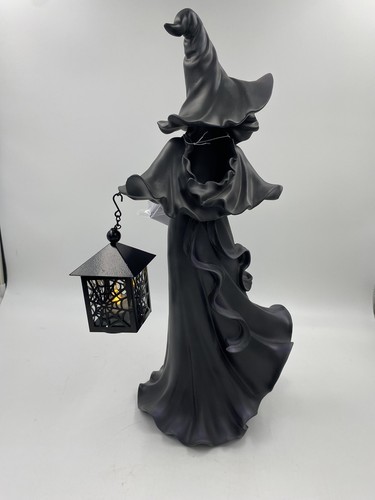 Cracker Barrel 18.5” Black Resin Witch With LED Lantern New 23 Halloween Decor