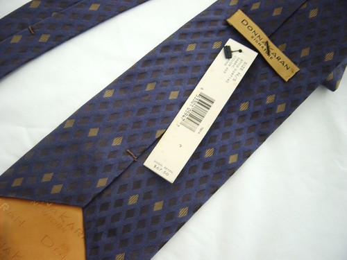 NWT Donna Karan Signature Mens Silk Necktie Blue Gray & Gold Diamonds NEW - Bild 5 von 6