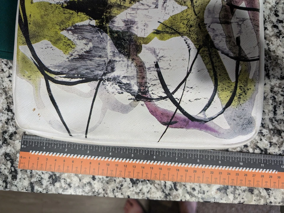 Proenza Schouler Niemann Marcus Edición Limitada para Tablet/8.5" x 11" x 1" Foto 4 de 4