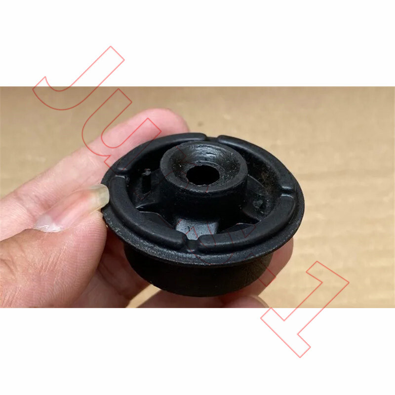 2pcs Radiator Support Lower Insulator For Mitsubishi