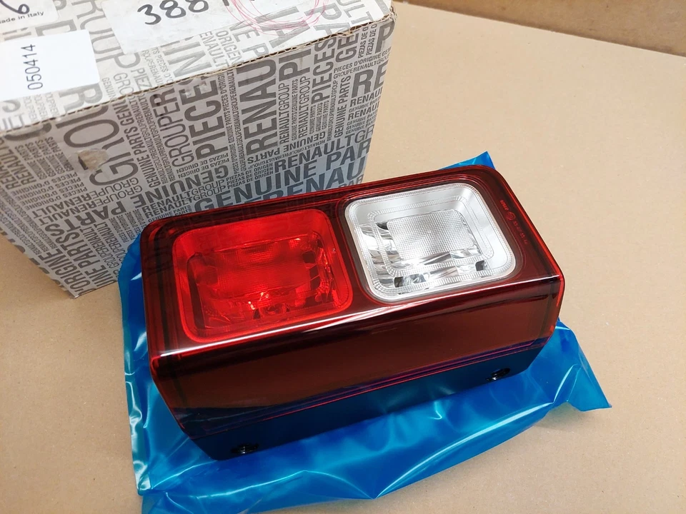 Renault Trafic Rear Right Reverse Tail Light Lamp 265549399R 2014-19 Genuine NEW - Image 4 of 4