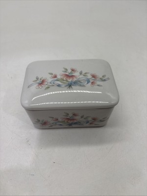 Princess House Trinket Porcelain Box  3.5 X 2.75  Flowers Pink Blue EUC