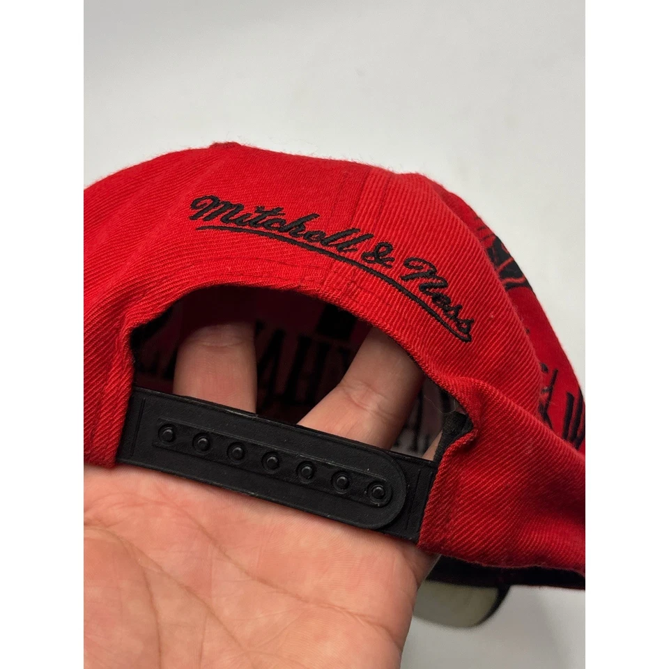 Chicago Blackhawks Mitchell & Ness Vintage Hockey Snapback Sombrero Rojo Ajustable Foto 4 de 4
