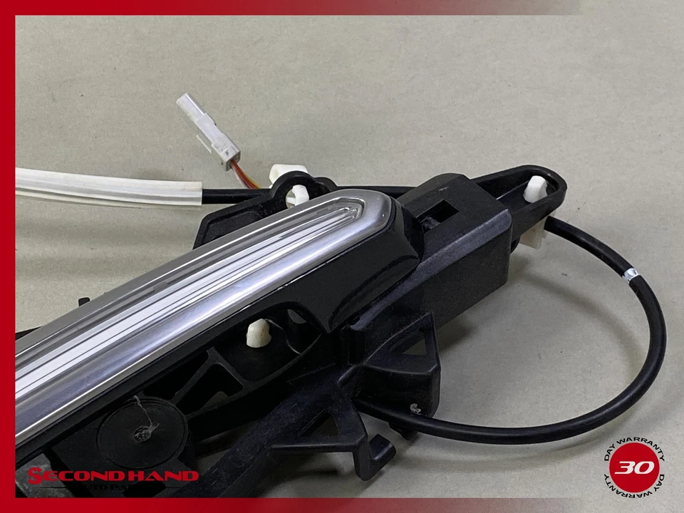 2013-2018 Cadillac ATS Rear Left Driver Side Door Exterior Handle USED OEM - Imagem 3 de 4