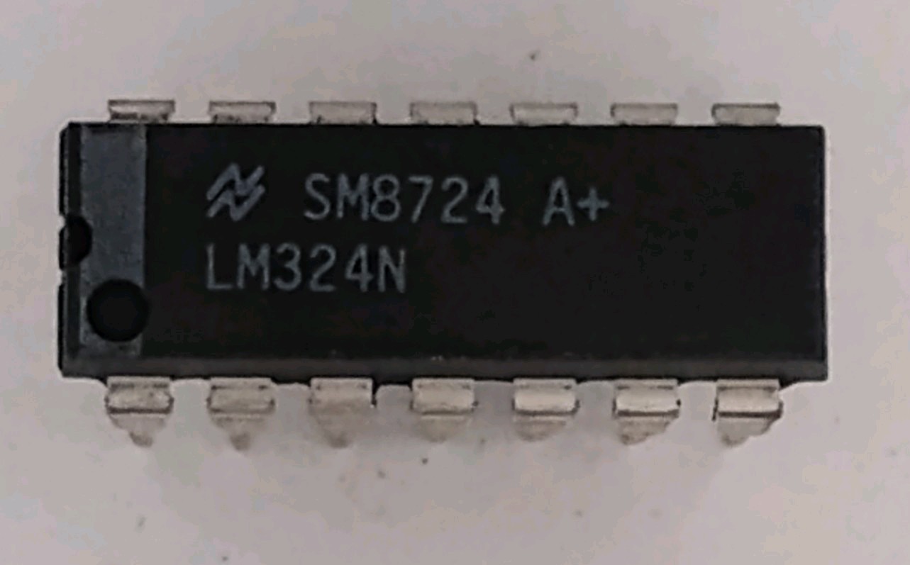 National Semiconductor LM324 Series LM324N SM8724A+ 14-Pin DIP Through-Hole IC