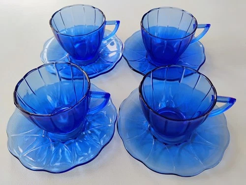 HAZEL ATLAS NEWPORT HAIRPIN COBALT BLUE DEPRESSION GLASS CUPS & SAUCERS LOT OF 4