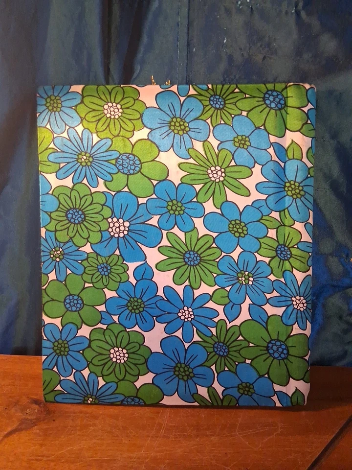 Álbum de fotos vintage de tela floral con flores azul verde y blanco como está ver fotos Foto 2 de 4