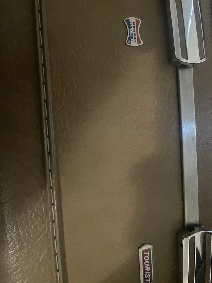 Vintage American Tourister Suitcase Set of 2 – Hard Shell Luggage – Brown - Image 2 of 4