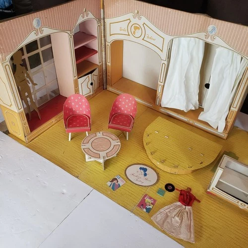 Vintage Barbie Fashion Shop Original 1960s 1962 Almost Complete Free Shipping